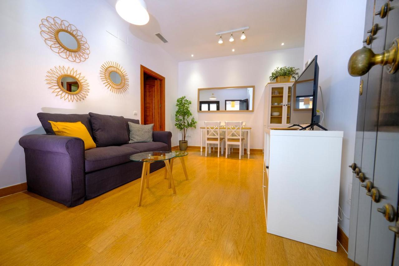 Patio Rialto Apartment Seville Exterior photo